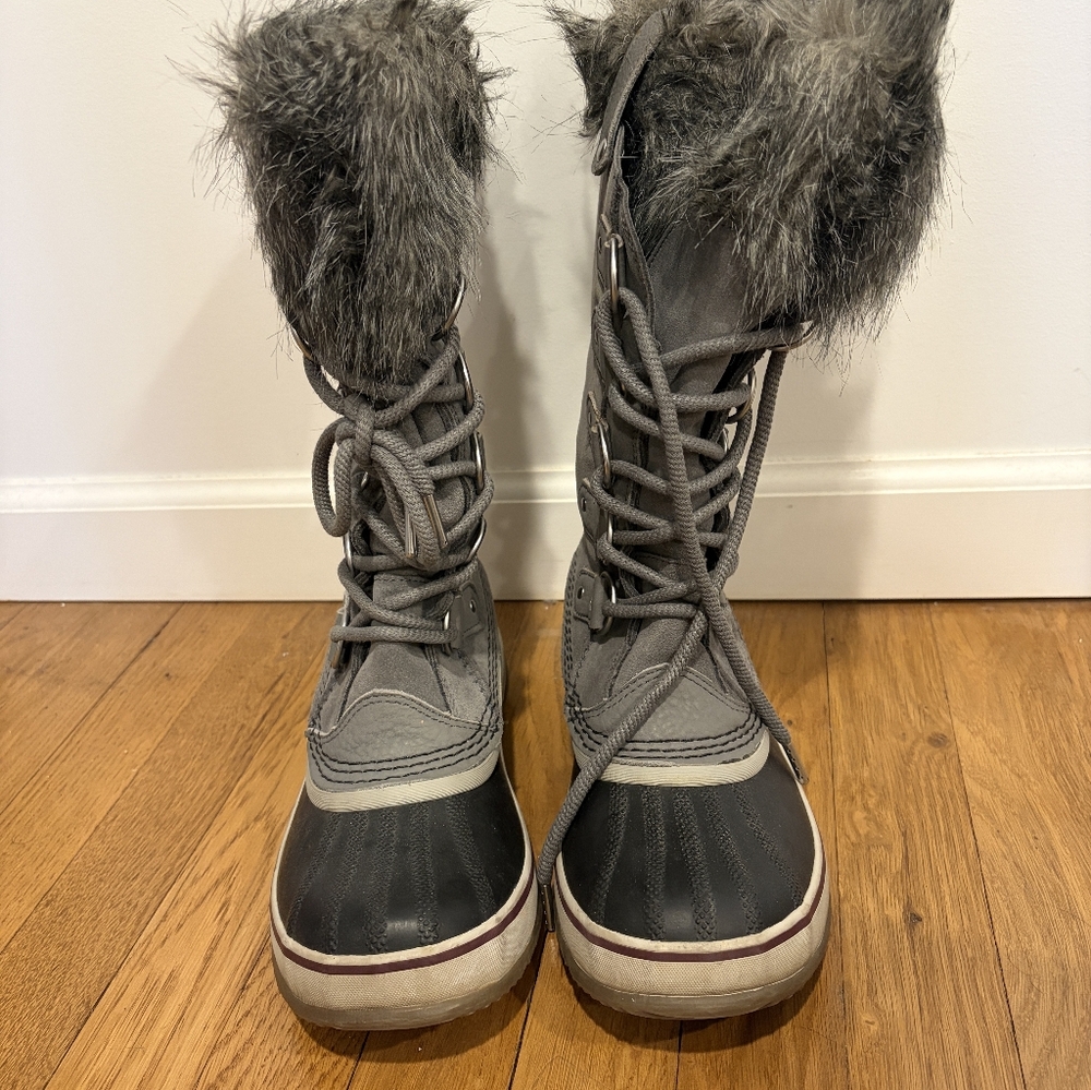 Sorel Gray and Black Fur-Lined Winter Boots